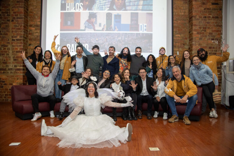 Evento de intercambio de experiencias e “Hilos del Barrio”: Un cortometraje que teje historias de transformación en los Entornos Escolares Inspiradores de Bogotá