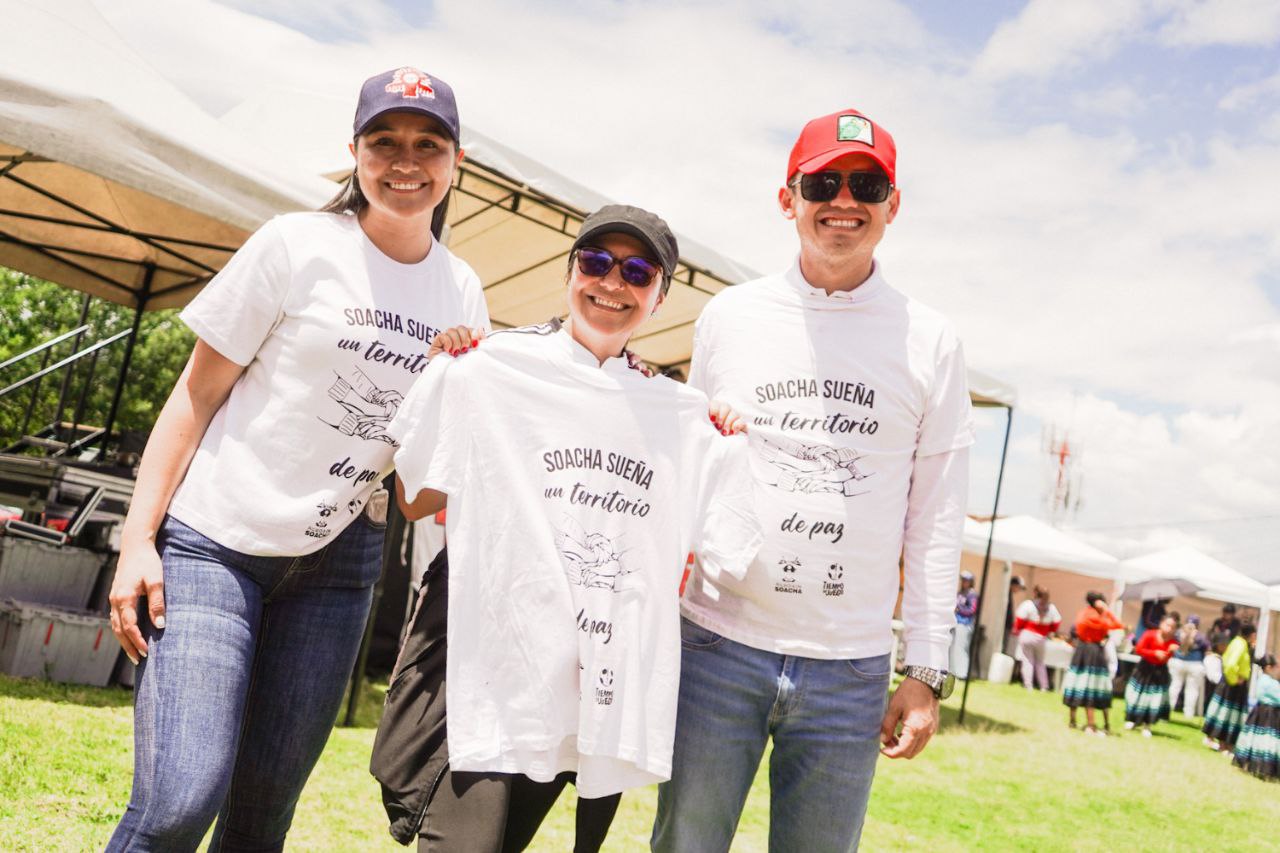 photo_5174726892471389071_y