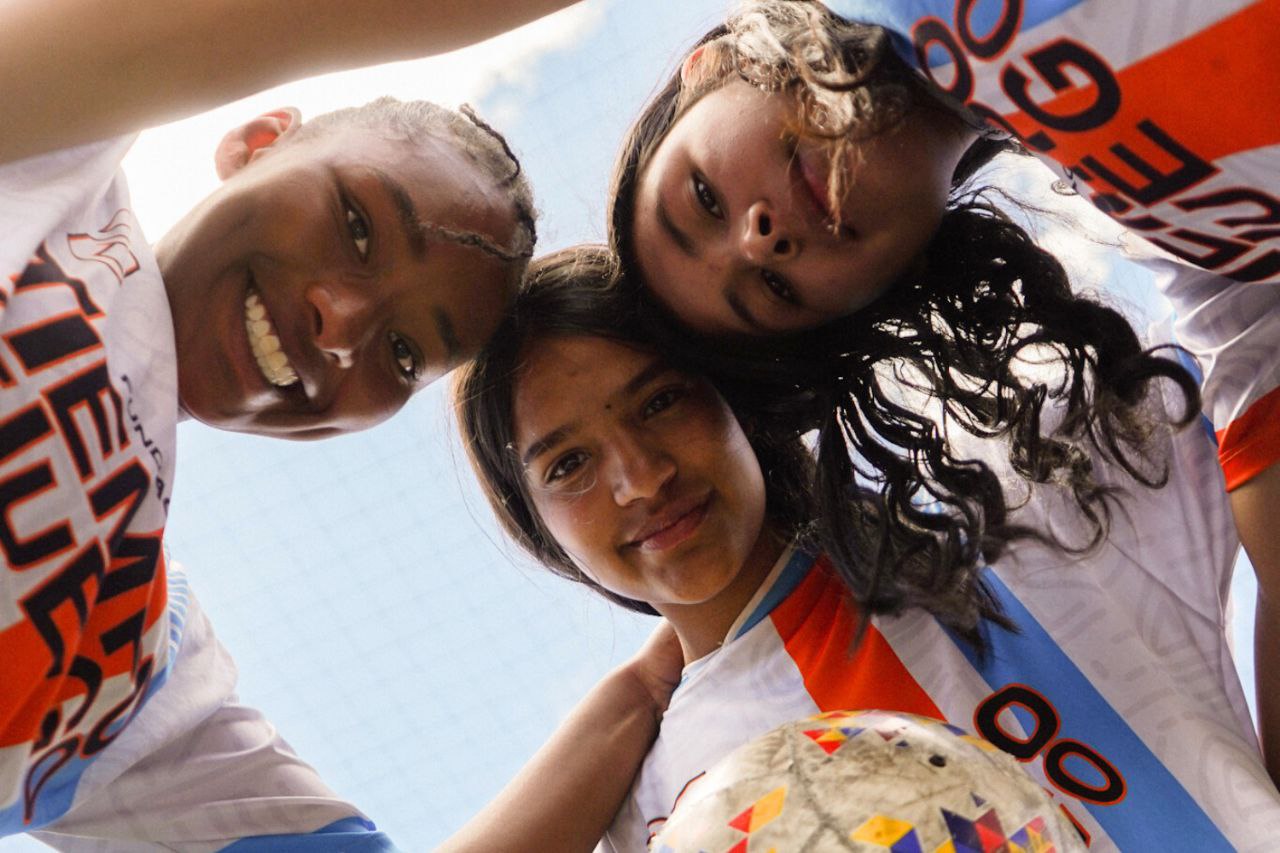 photo_5174726892471389075_y