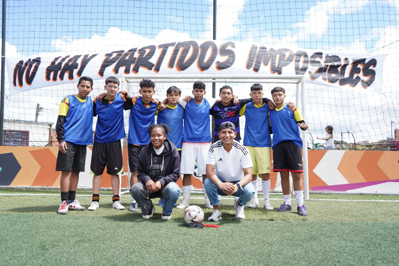 photo_5174726892471389076_y